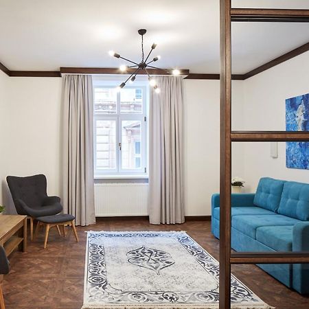 Old House Apartment Liov Exterior foto